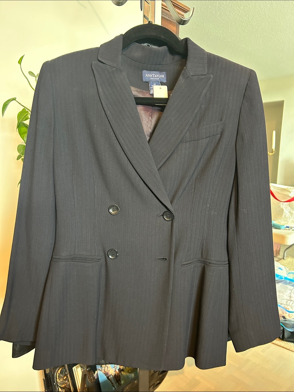 Anne Taylor navy DB light stripe blazer. Side pockets. Elegant high quality
